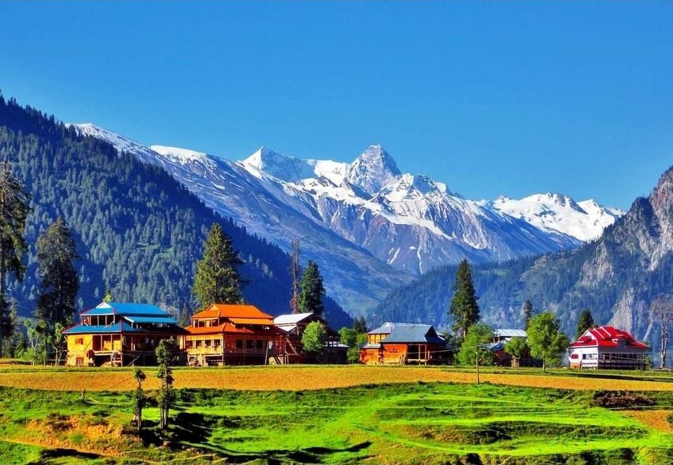 Neeulm_Valley_AJK_planeventor