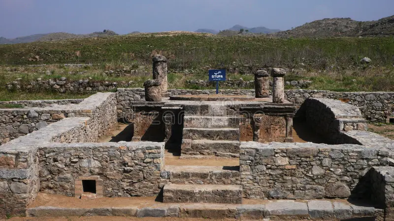 stupa-taxila-ruins-planeventor